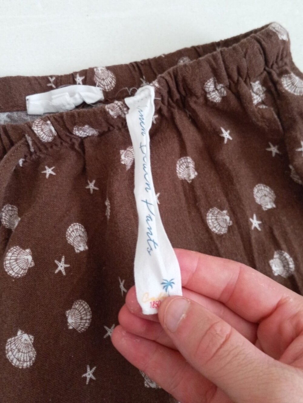 Cali1850 brown and white seashell print rayon and linen blend beach pants - Picture 8 of 13